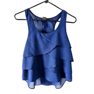 🦋 super cute ruffle top Cotton Express royal blue size medium 💙
